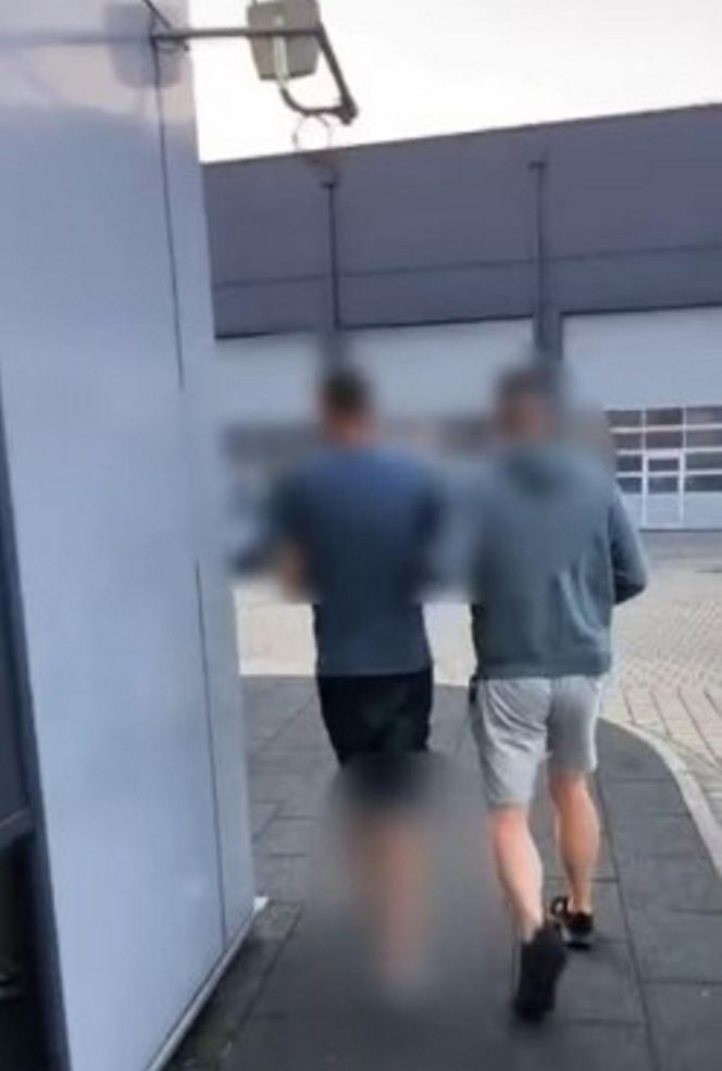 Gdańsk. Złodziej mitsubishi sam zwrócił pojazd policjantom. Powiedział, że "gryzło go sumienie" [ZDJĘCIA]
