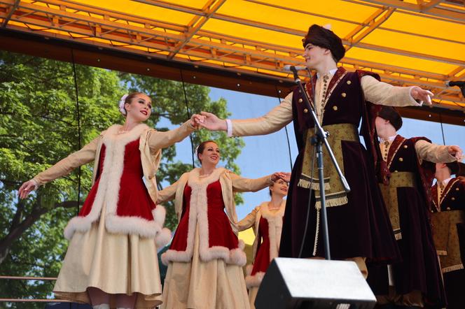 Piknik patriotyczny i koncert „Polskie Tańce Narodowe i Regionalne” na pl. Litewskim w Lublinie