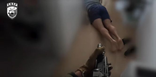 Stłuczki-ustawki z kaskaderami. CBŚP rozbiło gang z Pruszkowa! Wyłudzili miliony z ubezpieczeń