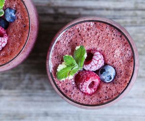 Miksuję 3 składniki i wsypuję te ziarenka. Pyszne i zdrowe smoothie to moje śniadanie w lecie       