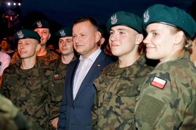 Wakacyjna Trasa Dwójki w Elblągu. Koncert piosenki wojskowej państw NATO