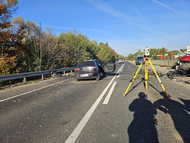  Mucharz. Śmiertelny wypadek na drodze krajowej nr 28. Trzy osoby nie żyją [ZDJĘCIA]