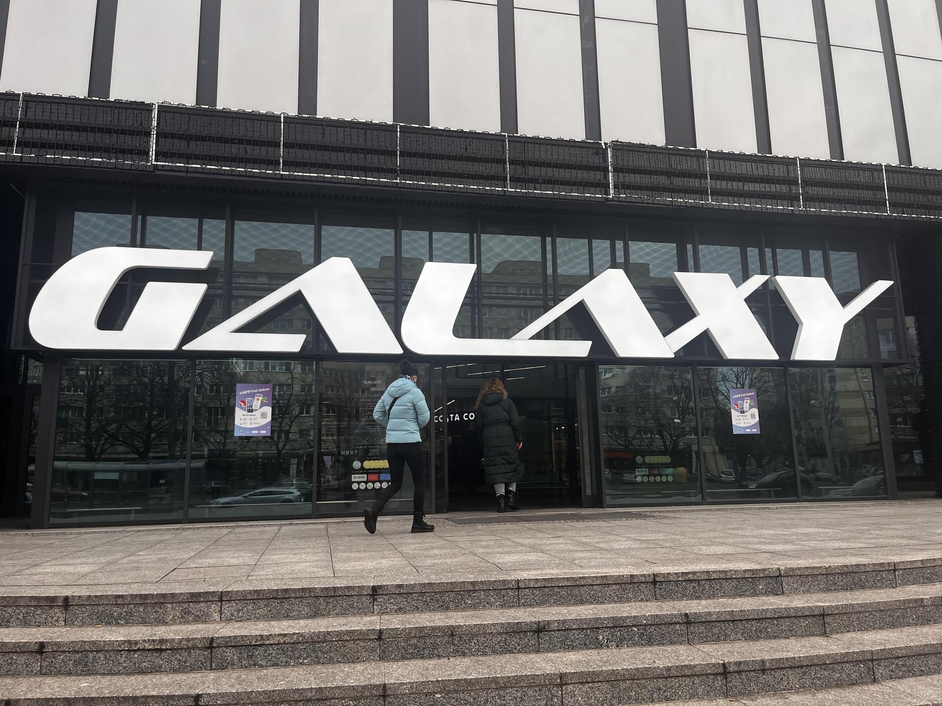Galeria Galaxy w Szczecinie. Niedziela handlowa z tłumami szczecinian