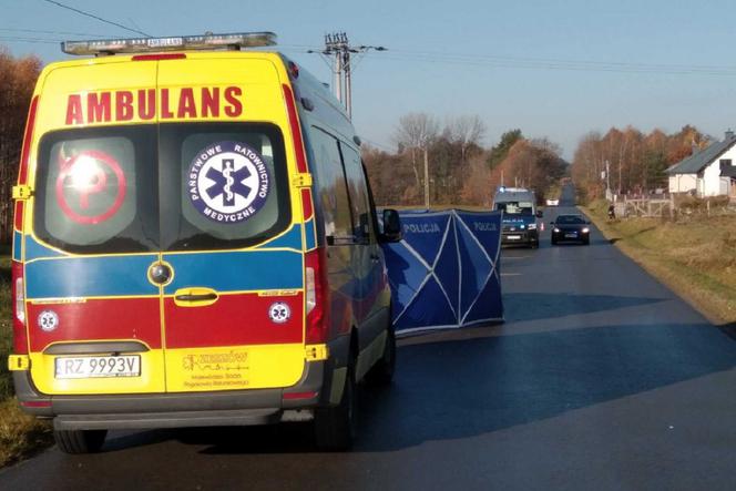 Tragiczny wypadek w Budach Głogowskich. Zginął 49-letni rowerzysta 