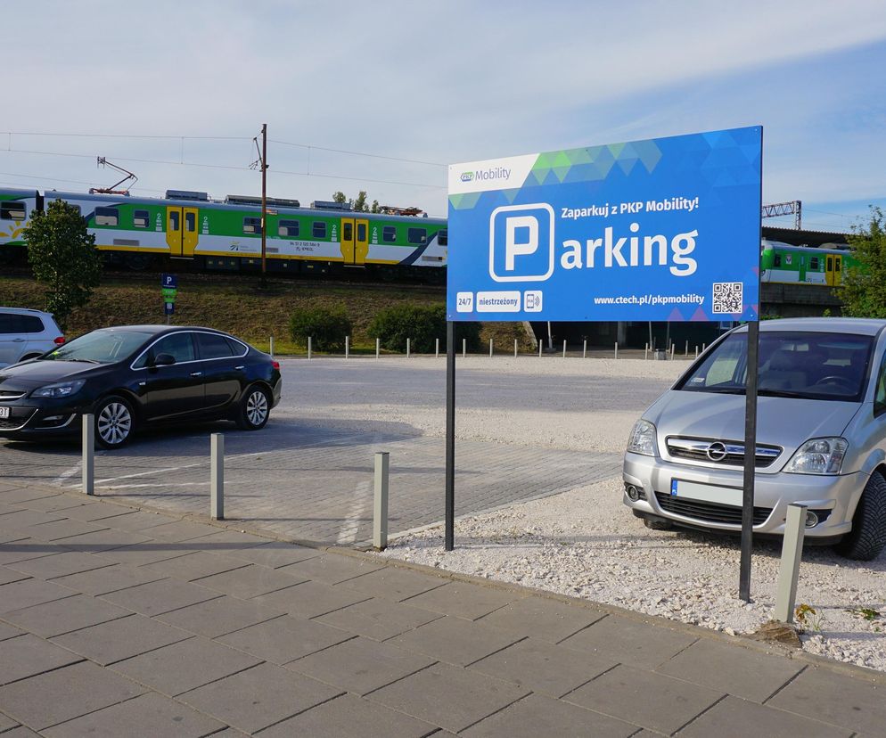 Nowy parking PKP Mobility przy dworcu Warszawa Wschodnia. Promocja do końca roku 