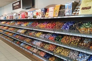 Otwarcie sklepu Mix Markt w Sosnowcu. Wcześniej było tam biuro Polska 2050‬. Otwierał Szymon Hołownia