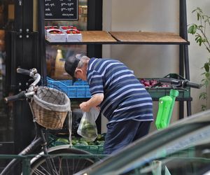 Edward Miszczak i Anna Cieślak na bazarku