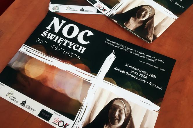 Noc Świętych, orszaki czy bale świętych