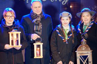 Betlejemskie światełko dotarło do Bydgoszczy. Wyjątkowe życzenia dla mieszkańców [WIDEO]