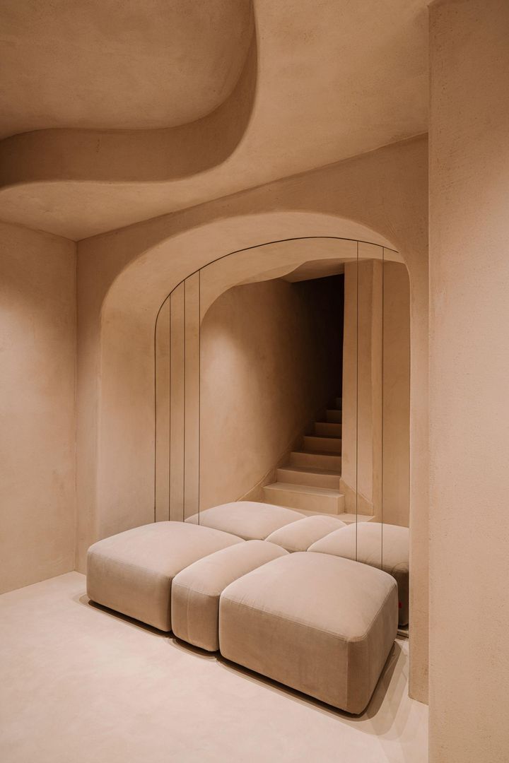 Showroom  Concept_11 w Warszawie projektu GoszczDesign