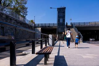 Efekty remontu pl. Na Rozdrożu w Warszawie