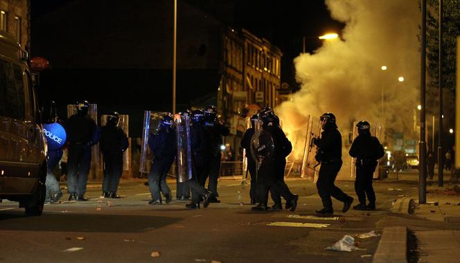 Zamieszki w Londynie, Birmingham, Liverpoolu i innych miastach