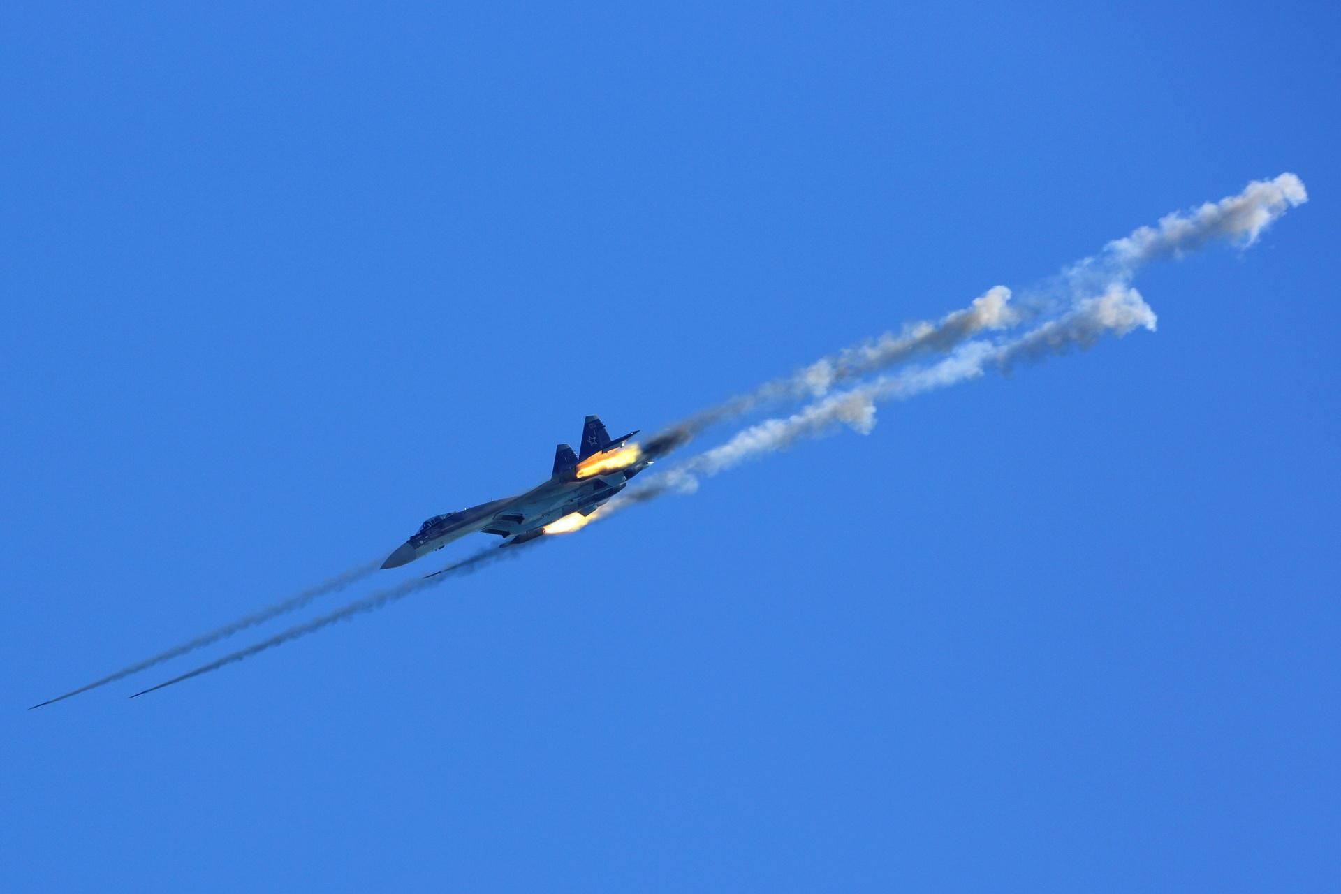 MiG-29 i Su-35 w Algierii