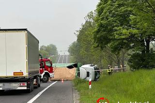 Śmiertelny wypadek w powiecie olkuskim. Droga całkowicie zablokowana