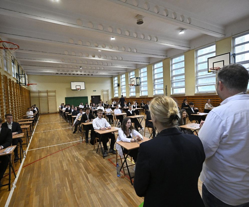 Matura 2026 język polski. O której się zaczyna i ile trwa? Poradnik kompleksowy CKE