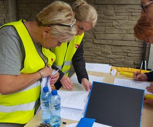 ​Szczeniak i kot znalazły nowy dom. To pierwsze efekty sobotniej akcji Bieg + 4 Łapy koło Leszna