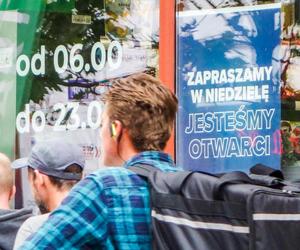 Niedziele handlowe w Polsce powrócą? Będą nowe zasady wynagrodzeń