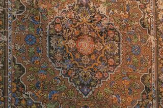 Mozaika na Fabryce Dywanów w Kowarach na Dolnym Śląsku - jak dziś wygląda?