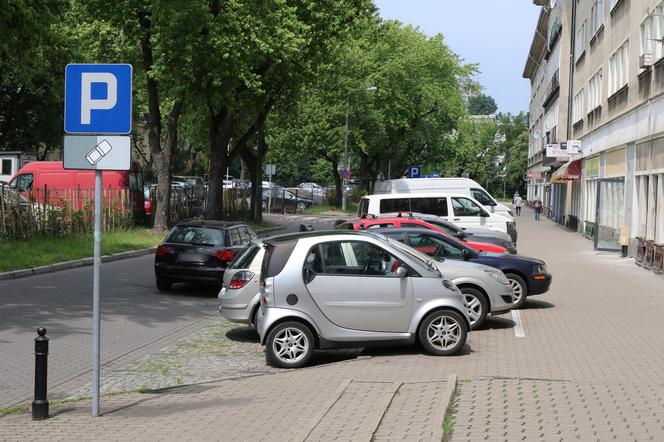 Radni przegłosowali wielką podwyżkę! Kierowcy zapłacą więcej za parkowanie