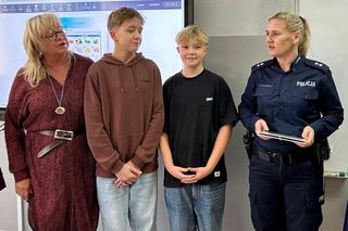 Chłopcy zanieśli znalezisko na komisariat