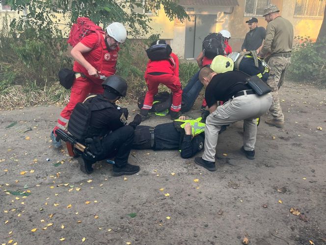 Rosja bombarduje i niszczy ukraińskie miasta. Wiele z nich jest blisko Polski