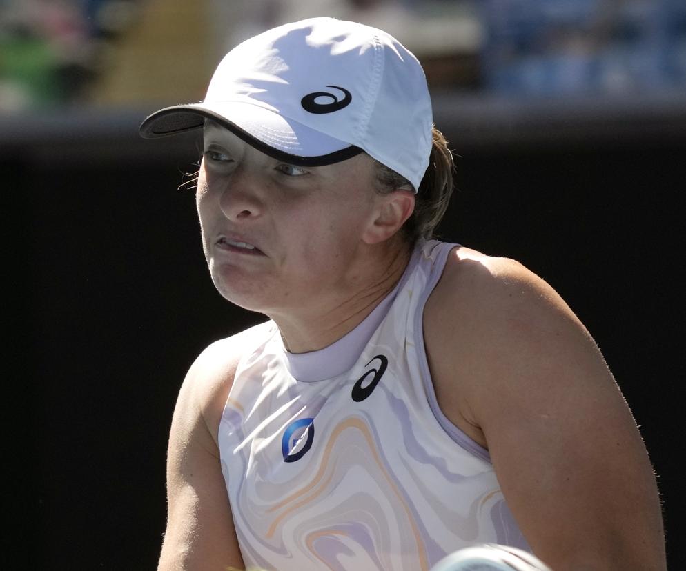 Iga Świątek - Cristina Bucsa RELACJA NA ŻYWO Polka demoluje bezradną Hiszpankę! Australian Open Iga Świątek WYNIK NA ŻYWO 