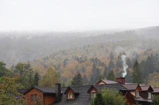 Pierwszy śnieg w Bieszczadach. Bukowe Berdo przykrył biały puch