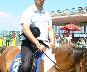 Waldemar Goszcz 20 lat temu zginął w wypadku. Zaskakujące zdjęcia jego grobu!