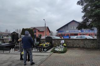 Wzruszający gest parafian przy grobie zamordowanego diakona Mateusza. Serce pęka 