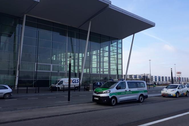 Ukrainiec poszukiwany listem gończym zatrzymany na lotnisku we Wrocławiu