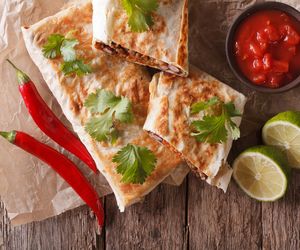 CHIMICHANGA - co to jest, jak zrobić chimichangę z kurczakiem?