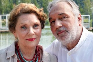 Koniec Barw szczęścia. Fani serialu od razu wyczuli, że Andrzej to oszust! Nikt nie wróżył Józefinie szczęśliwego zakończenia - ZDJĘCIA