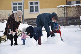 Ulepił bałwana i wycałował żonę