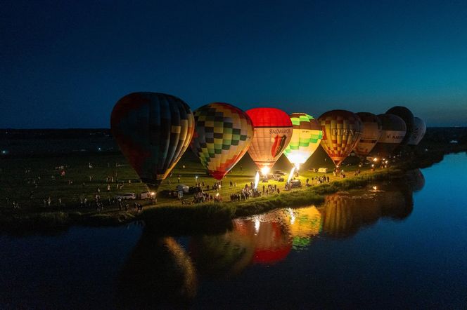 Balonowe Świętokrzyskie w Pińczowie. Nocne pokazy balonów skradły serca! Wielka fiesta zachwyciła tysiące!