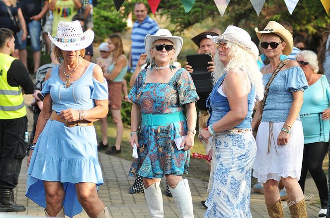 Piknik Country i Folk 2025. Tysiące fanów muzyki przyjechały do Mrągowa na kultowy festiwal