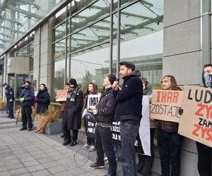 Protest przeciwko wysiedleniu uchodźców z Ukrainy i prywatyzacji Ikara