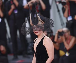 Lady Gaga jest facetem?! Gwiazda przerywa milczenie po szokujących plotkach