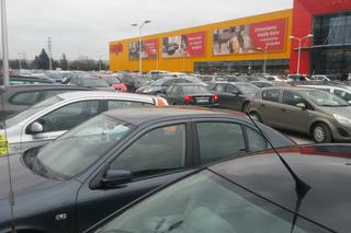 Gigantyczny korek w Rzeszowie. Powód? Otwarcie Agata Meble