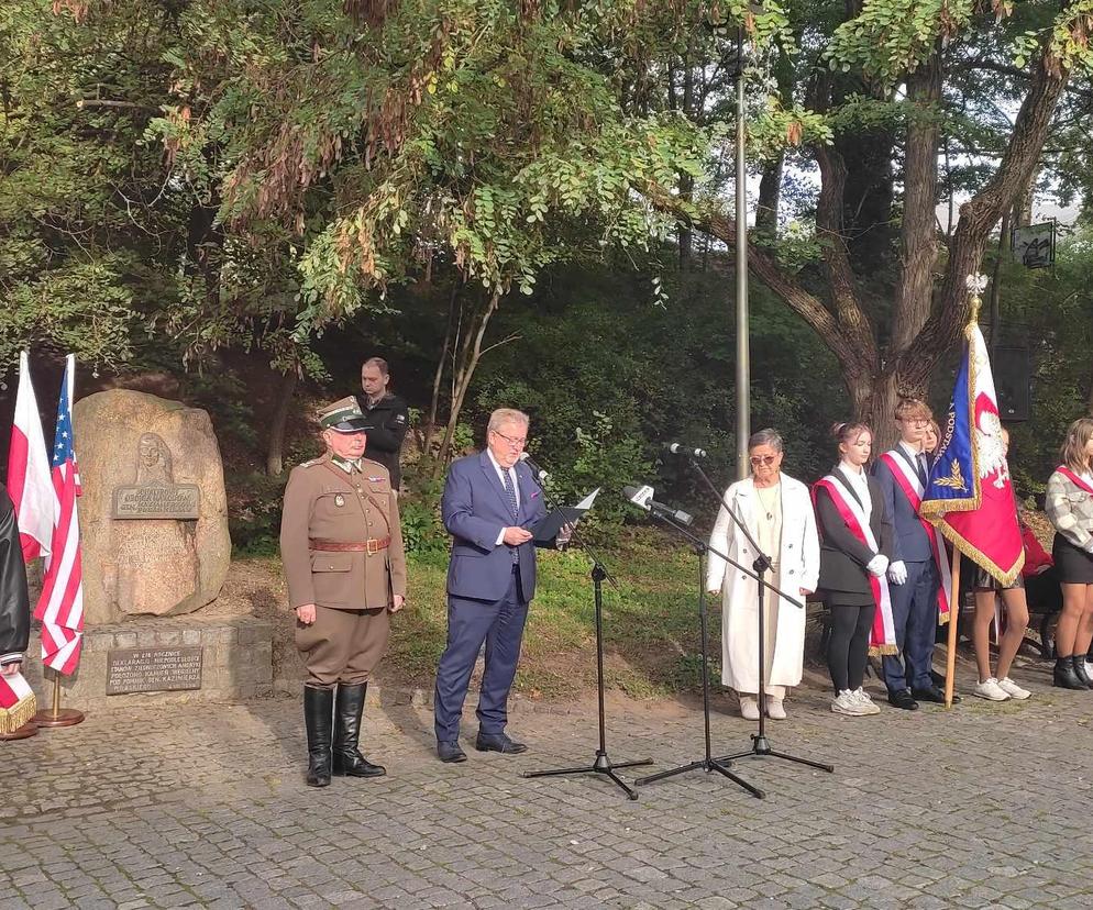 Pomnik generała Pułaskiego w Koszalinie
