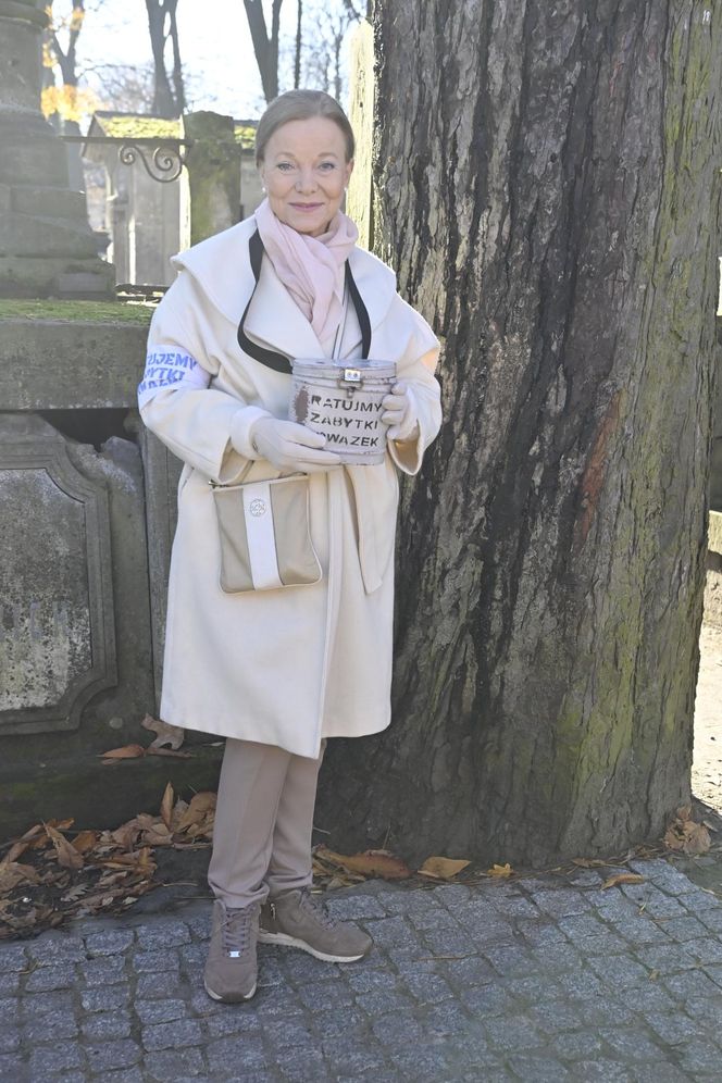 Gwiazdy kwestują na Powązkach