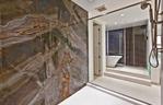 Escala penthouse Christiana Greya w Seattle