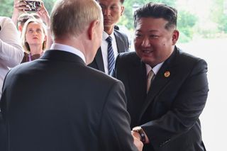 Kim Dzong Un chwali się bogactwem! W kraju głód, dyktator z rodziną żyją w luksusie
