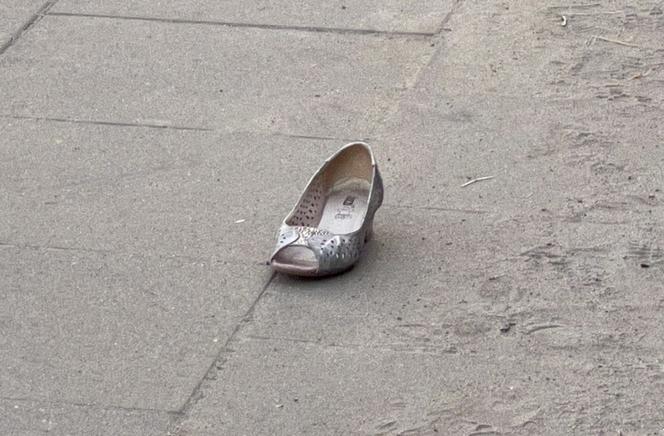 Na ulicy został but jednej z ofiar - srebrny pantofel 