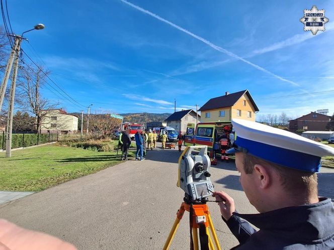 Wypadek w Jeleśni. Dwie ofiary trafiły do szpitala