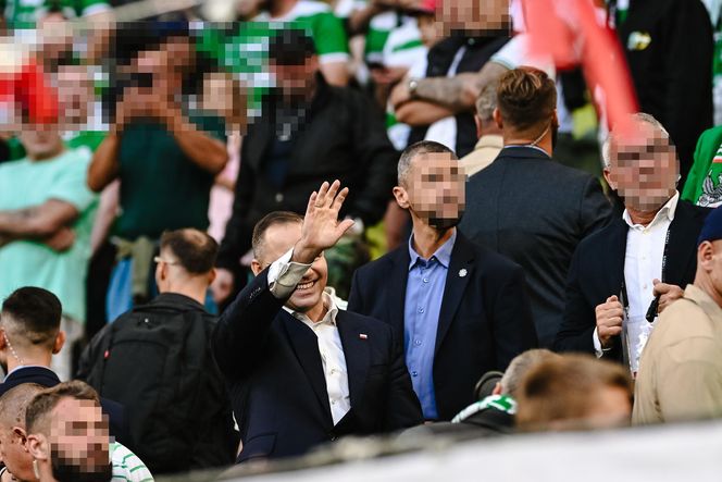 Karol Nawrocki na meczu Lechia Gdańsk - Motor Lublin. Prezydent poszedł do młyna! 