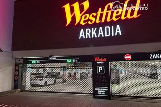 Totalny paraliż przy Arkadii w Warszawie. Znamy przyczyny chaosu drogowego