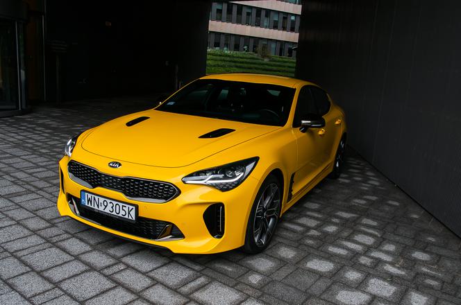 Kia Stinger GT 3.3 V6 T-GDI 366 KM 8AT AWD