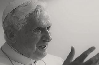 60 tysięcy osób oddało hołd Benedyktowi XVI w ostatnim dniu wystawienia jego ciała