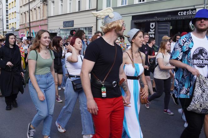 Igry 2024. Barwny korowód studentów przeszedł ulicami Gliwic