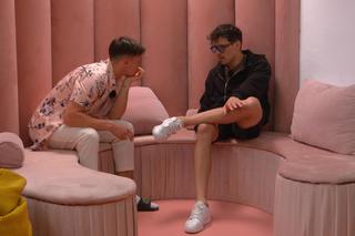 Love Island 9: Adrian zaliczył poważną wpadkę. Widzowie mają niezłą polewkę w komentarzach